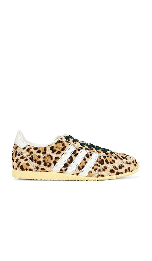 adidas originals japan sneaker in brown. - size 5.5 (also in 6, 6.5, 7, 7.5, 8, 8.5)