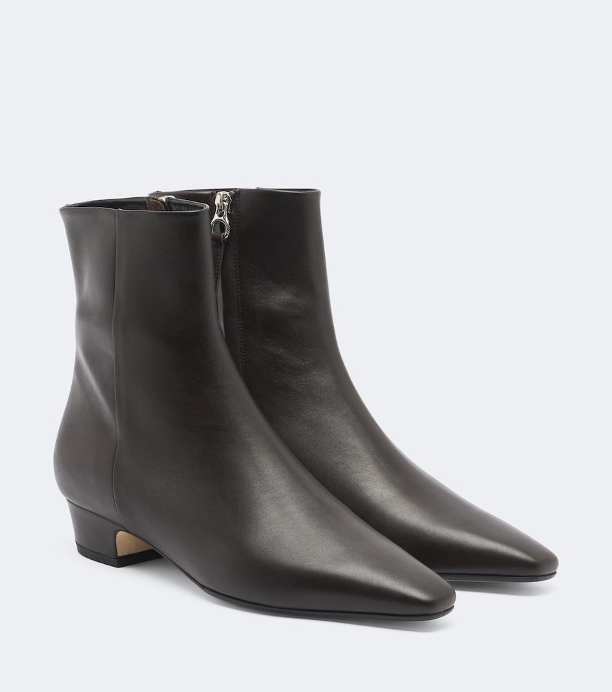 aeyde yasmin leather ankle boots