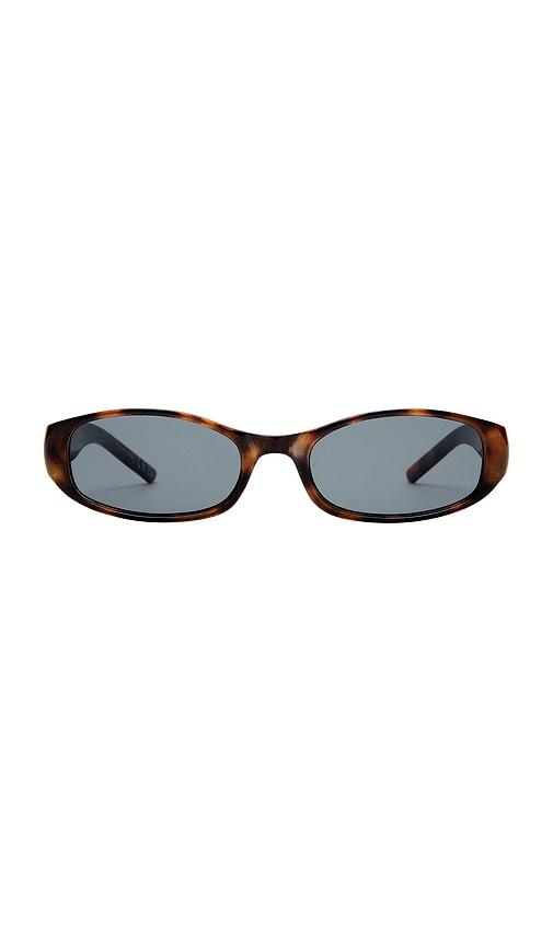 aire caellum sunglass in brown.