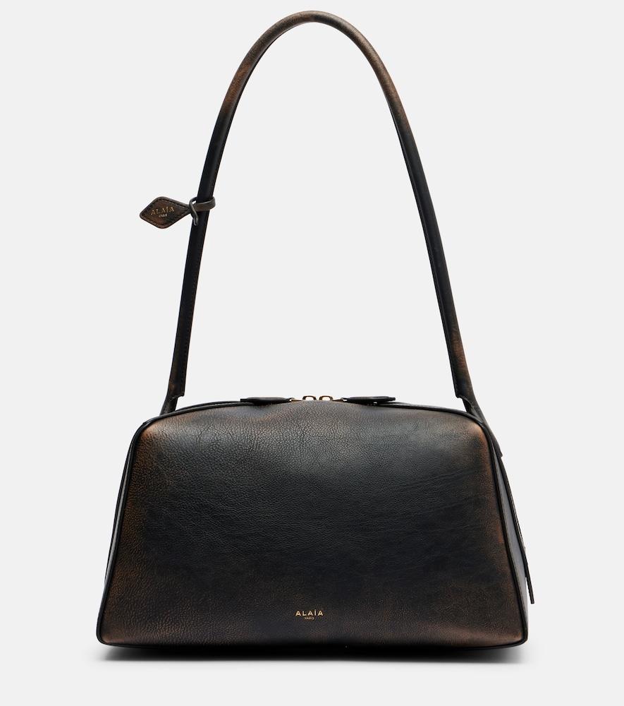 alaïa le bouledogue leather shoulder bag