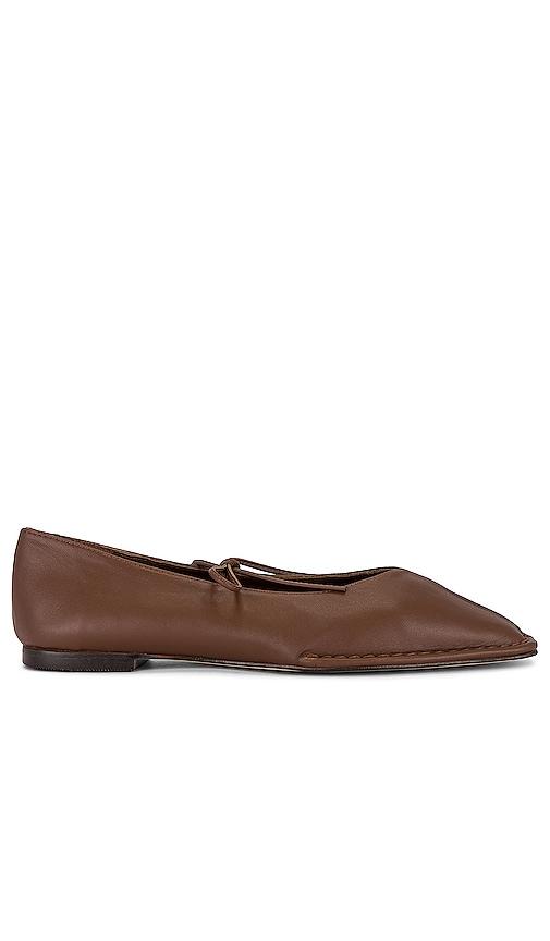 alohas sway flat in brown. - size 36 (also in 37, 38, 39, 40, 41, 42)