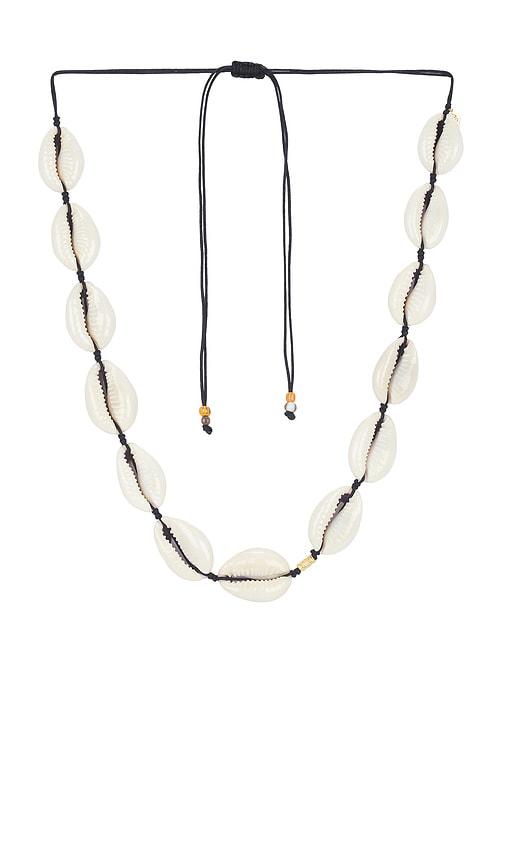 anni lu shelly necklace in white.