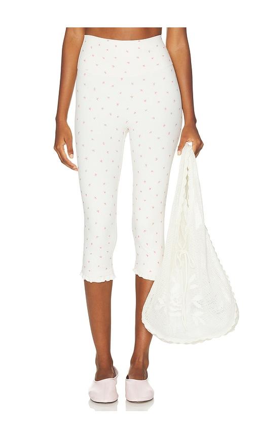 astoria ruffle high rise capri legging in cream. - size m (also in s, xs)