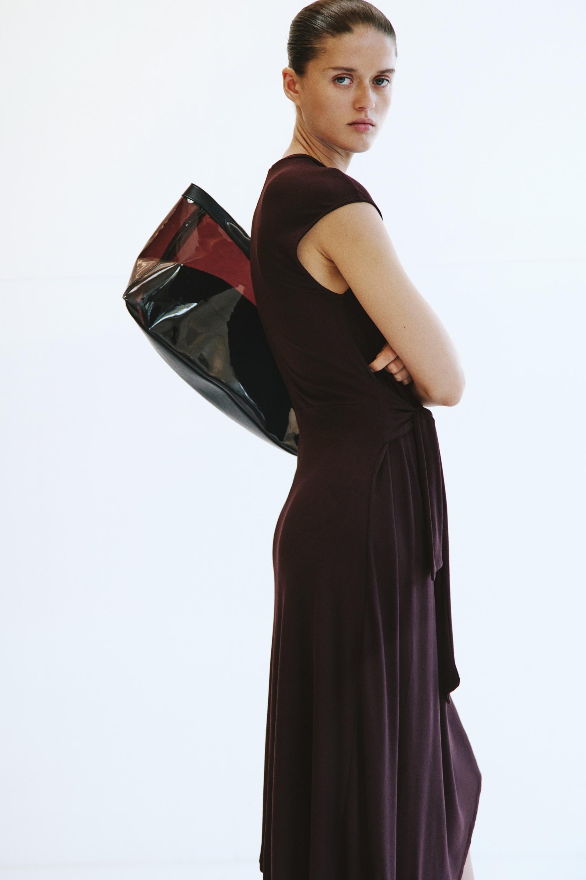asymmetric tie-detail dress