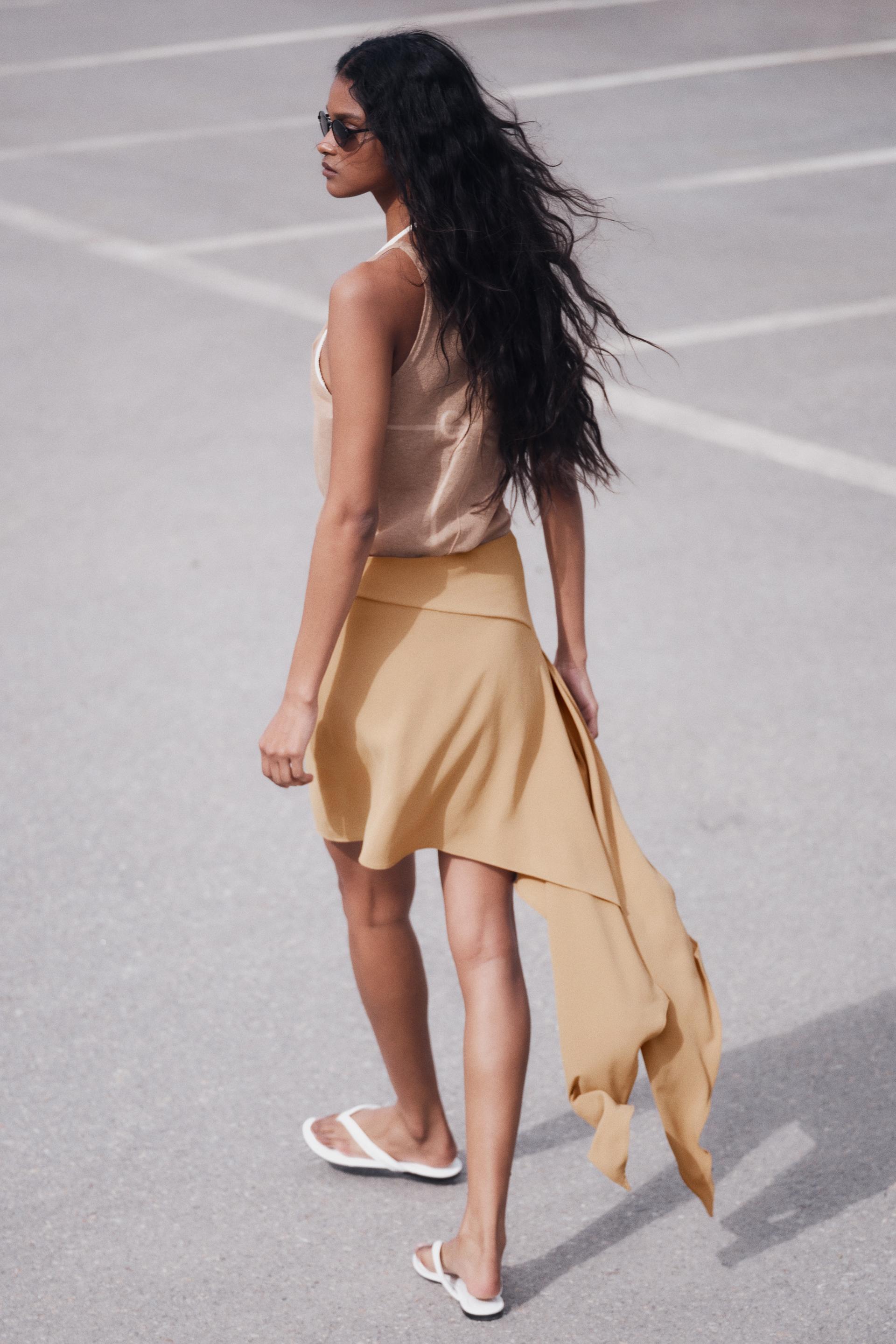 asymmetric tie-detail skirt