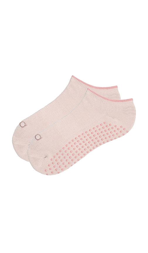 bala the pilates low sock blush in large.
