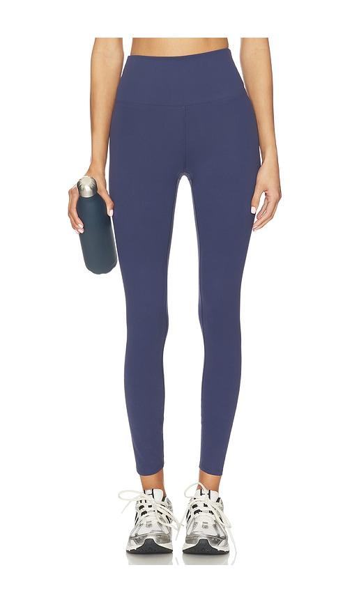 beach riot piper legging in navy. - size l (also in xs, xl)