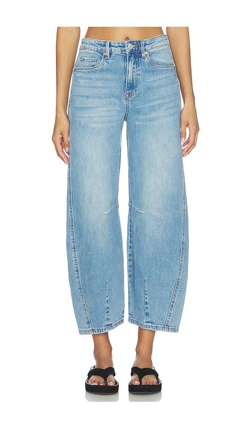 blanknyc barrel leg jeans in denim-medium. - size 24 (also in 25, 26, 27, 28, 29, 30)