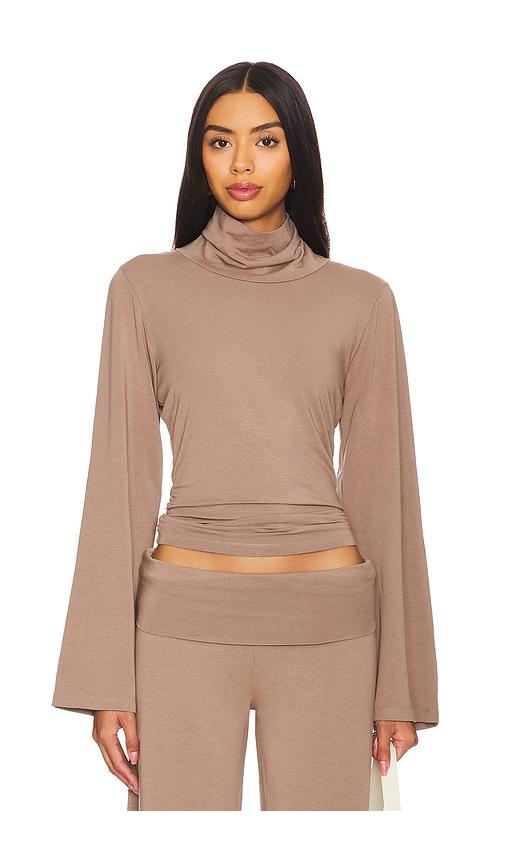 bobi long sleeve in beige. - size l (also in m, s, xs)