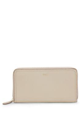 boss zippered wallet in grained leather with metallic logo lettering - light beige women's wallets size pcs.