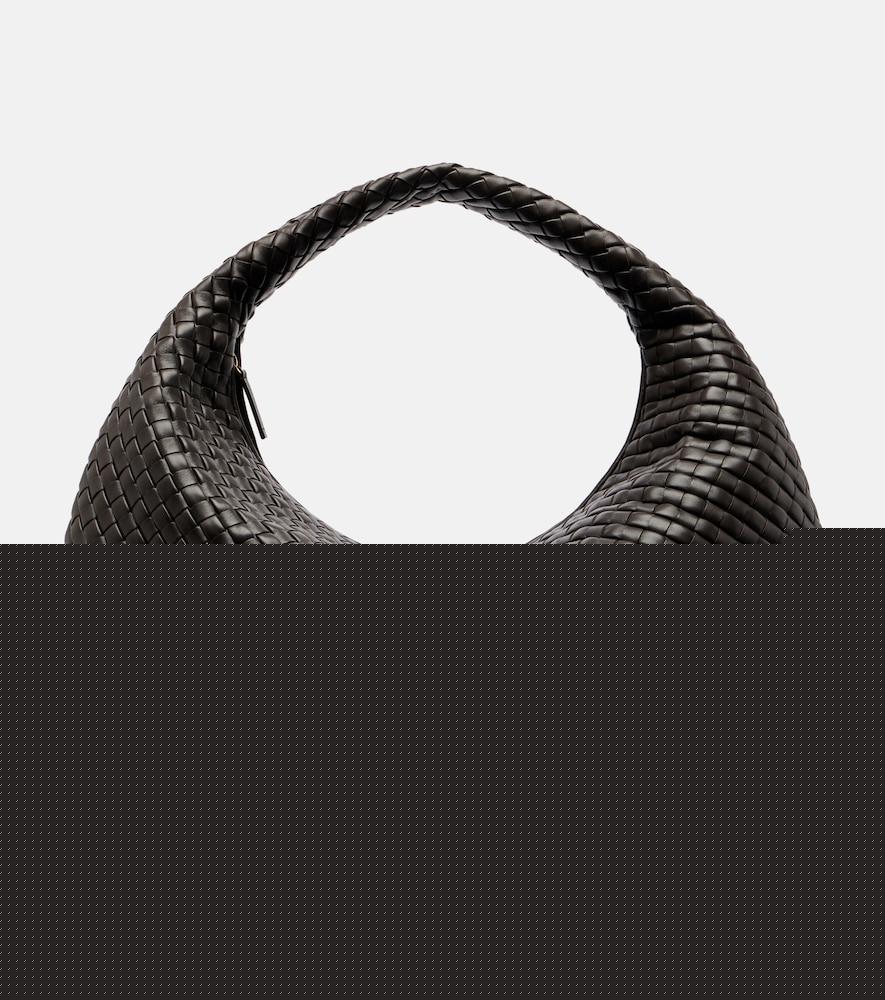 bottega veneta maxi veneta large leather shoulder bag