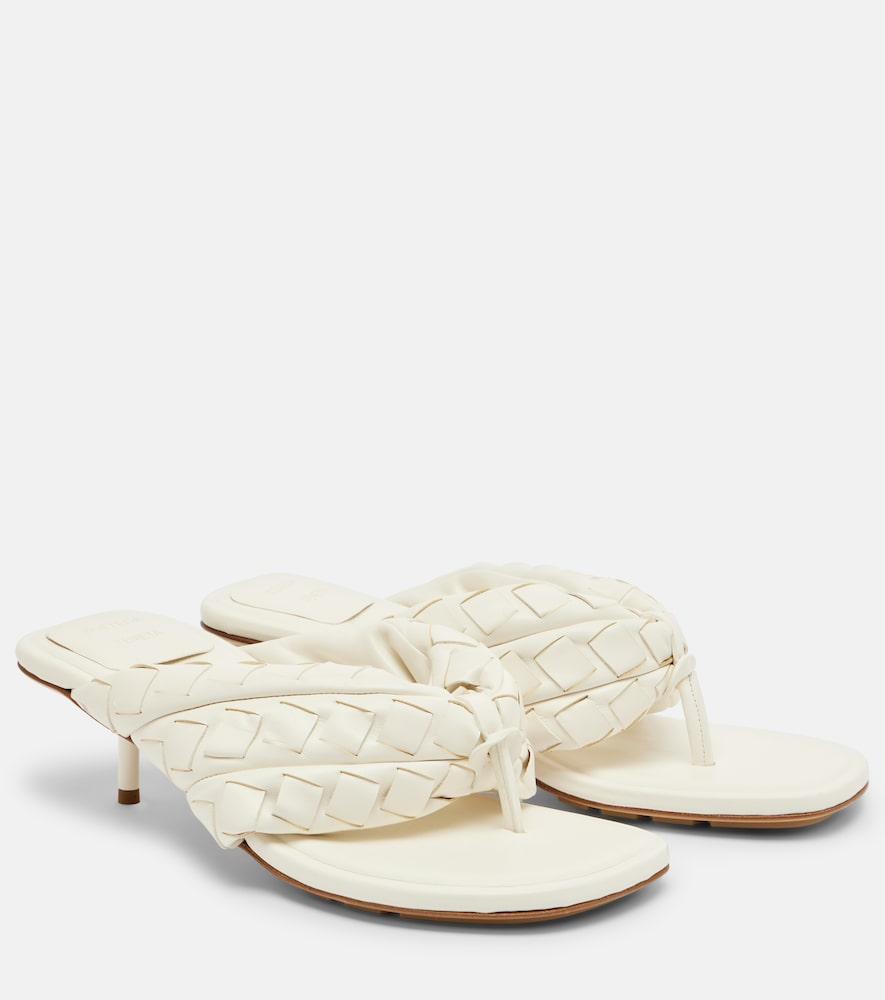 bottega veneta salsa intrecciato leather thong sandals