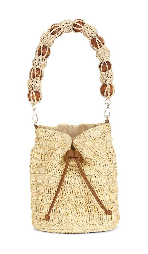 btb los angeles tessa bucket bag in tan.