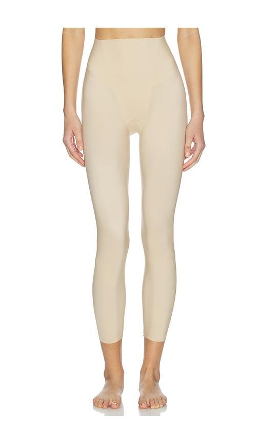 commando zone smoothing capri in beige. - size xl (also in xs)