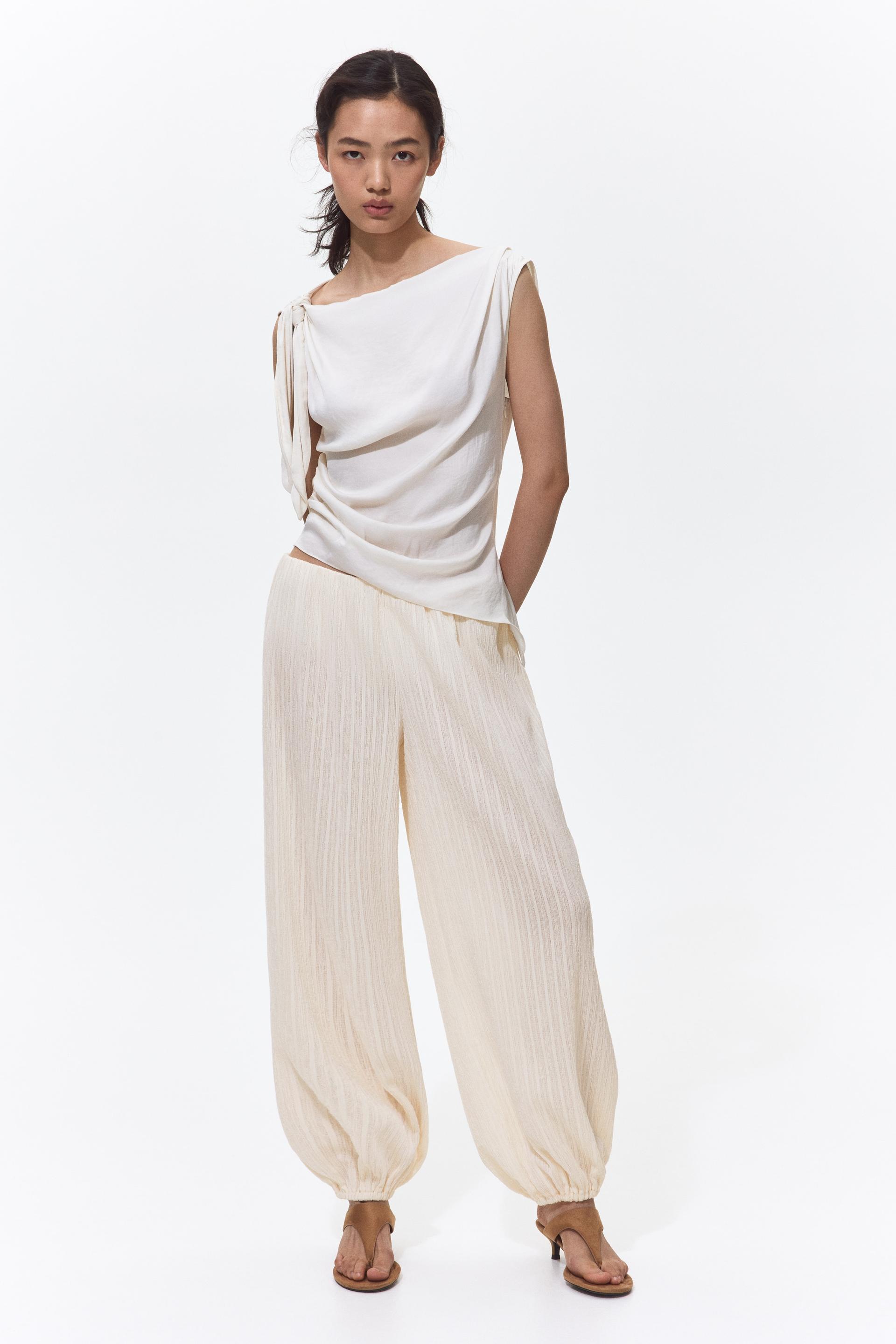 crinkled balloon-leg pants