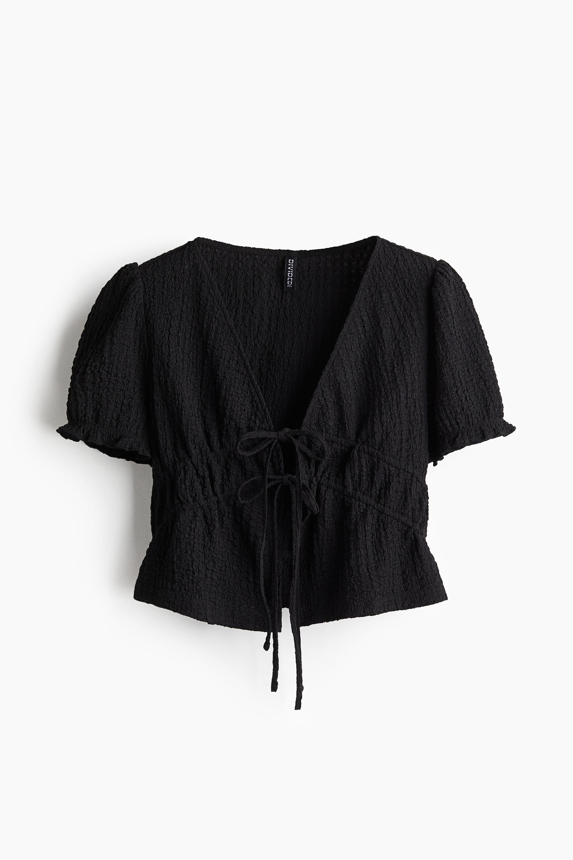 crinkled tie-front top
