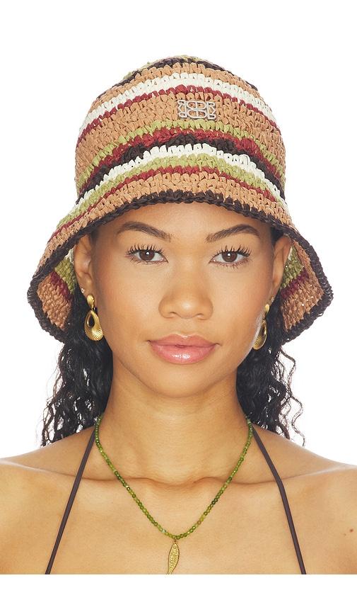 de rococo crochet bucket hat in brown.
