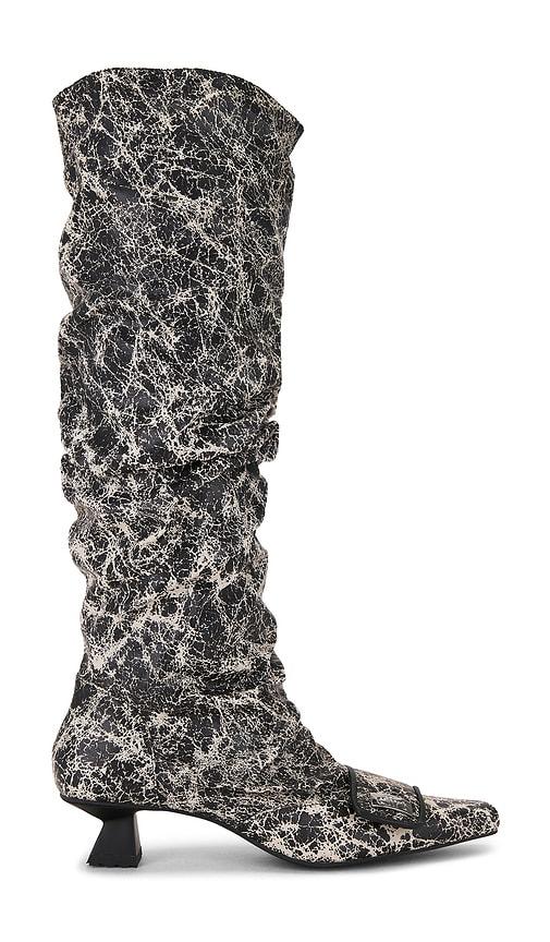 dirt gathered boot in grey. - size 37 (also in 38)