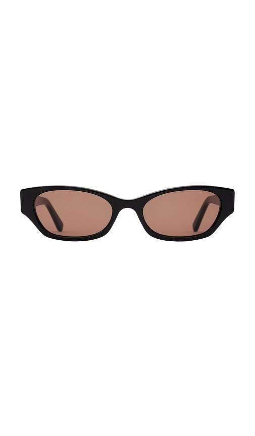 dmy studios suki sunglasses in black.