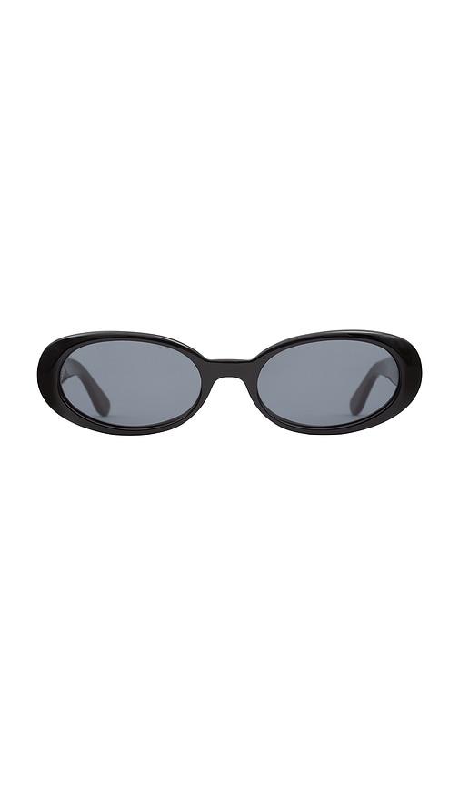 dmy studios valentina sunglasses in black.