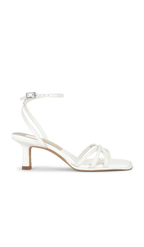 dolce vita manji sandal in white. - size 8.5 (also in 9, 9.5)