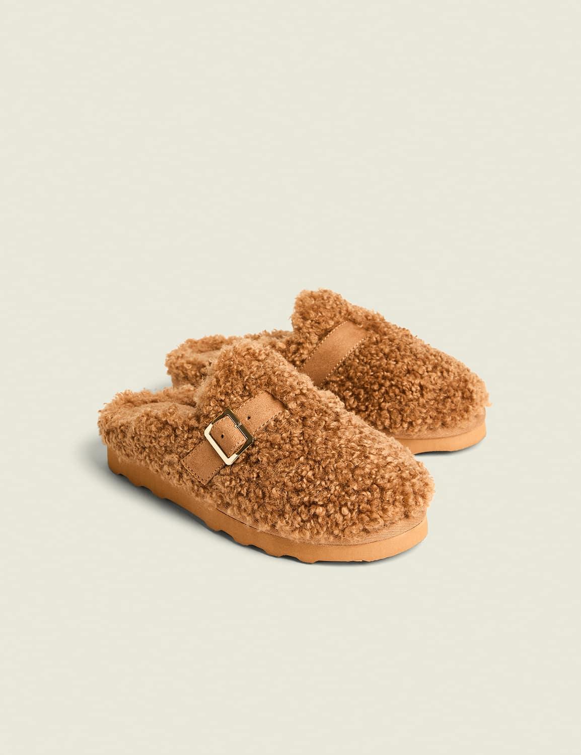 dream cloud sherpa clog slipper