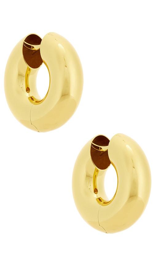 eliou jumbo devon hoop earrings in metallic gold.