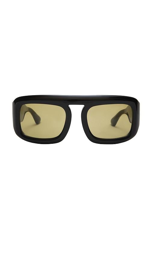 elisa johnson aries sunglasses in black.