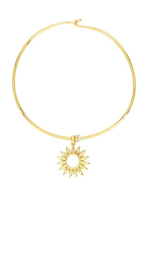 emma pills desert heat choker in metallic gold.