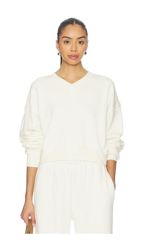 eterne cropped v-neck sweatshirt in cream. - size m (also in s, xs)