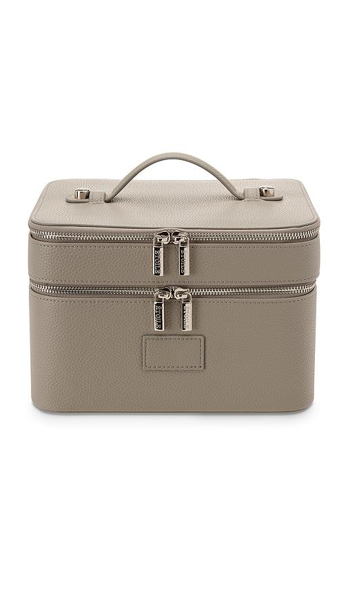 etoile collective duo vanity case in pebble.