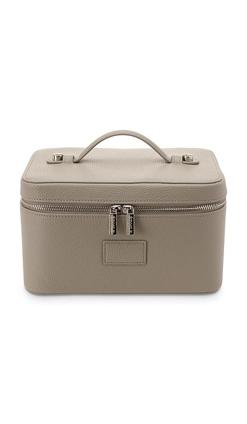 etoile collective vanity case in pebble.