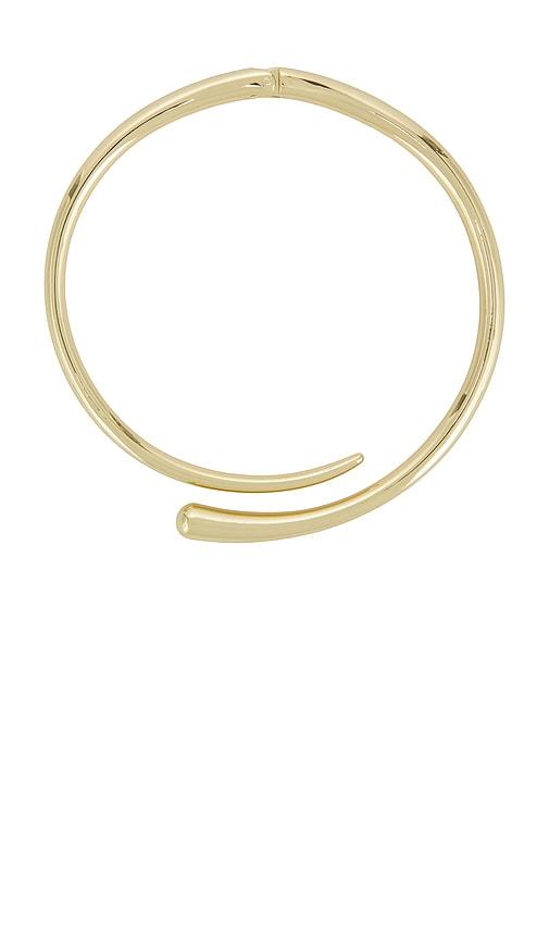 ettika elegant wrap choker necklace in metallic gold.