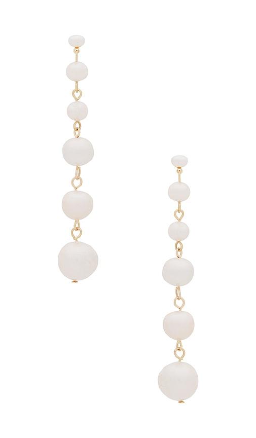 ettika multi freshwater pearl linear earrings in ivory.