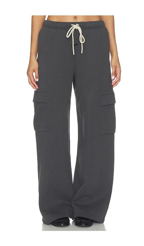 fear of god essentials cargo relaxed sweatpant in grey. - size l (also in xs, s, m)