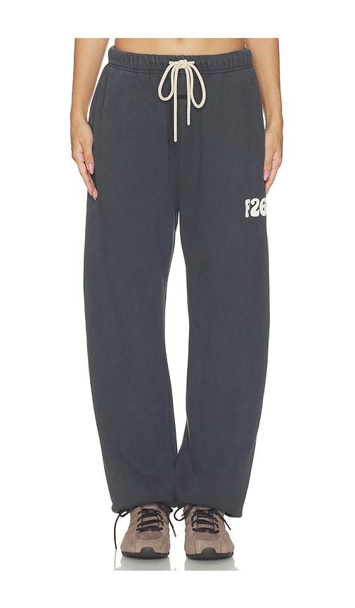 fear of god essentials classic fleece sweatpant in grey. - size l (also in xs, s, m)