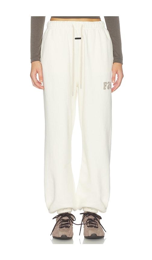 fear of god essentials classic fleece sweatpant in ivory. - size l (also in xs, s, m)