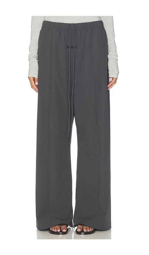 fear of god essentials relaxed track pant in grey. - size l (also in xs, s, m, xl)