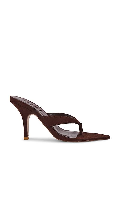 femme la tokyo thong sandal in brown. - size 7 (also in 8)