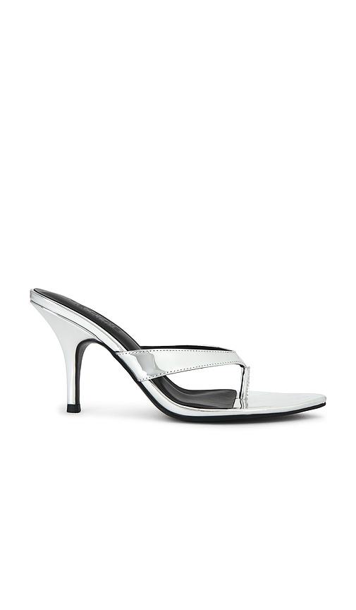 femme la tokyo thong sandal in metallic silver. - size 7 (also in 8)