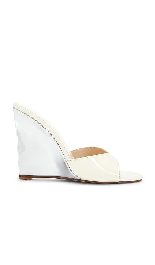 femme la x revolve becca wedge in cream. - size 7 (also in 8, 9)