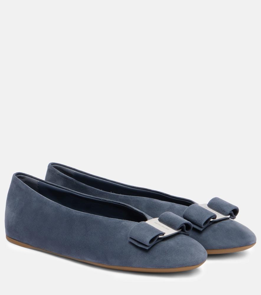 ferragamo vanna bow-detail suede ballet flats