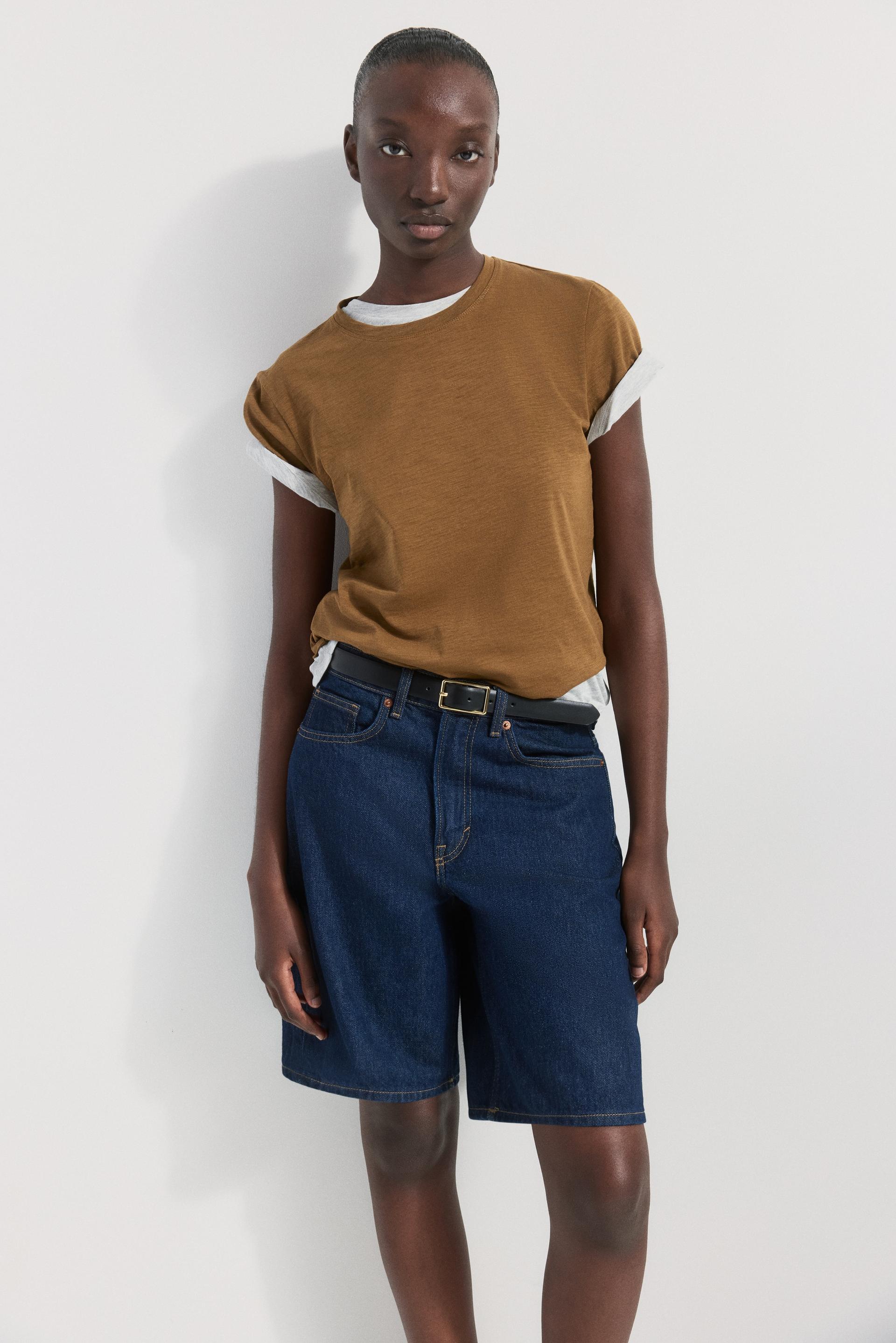 fitted t-shirt