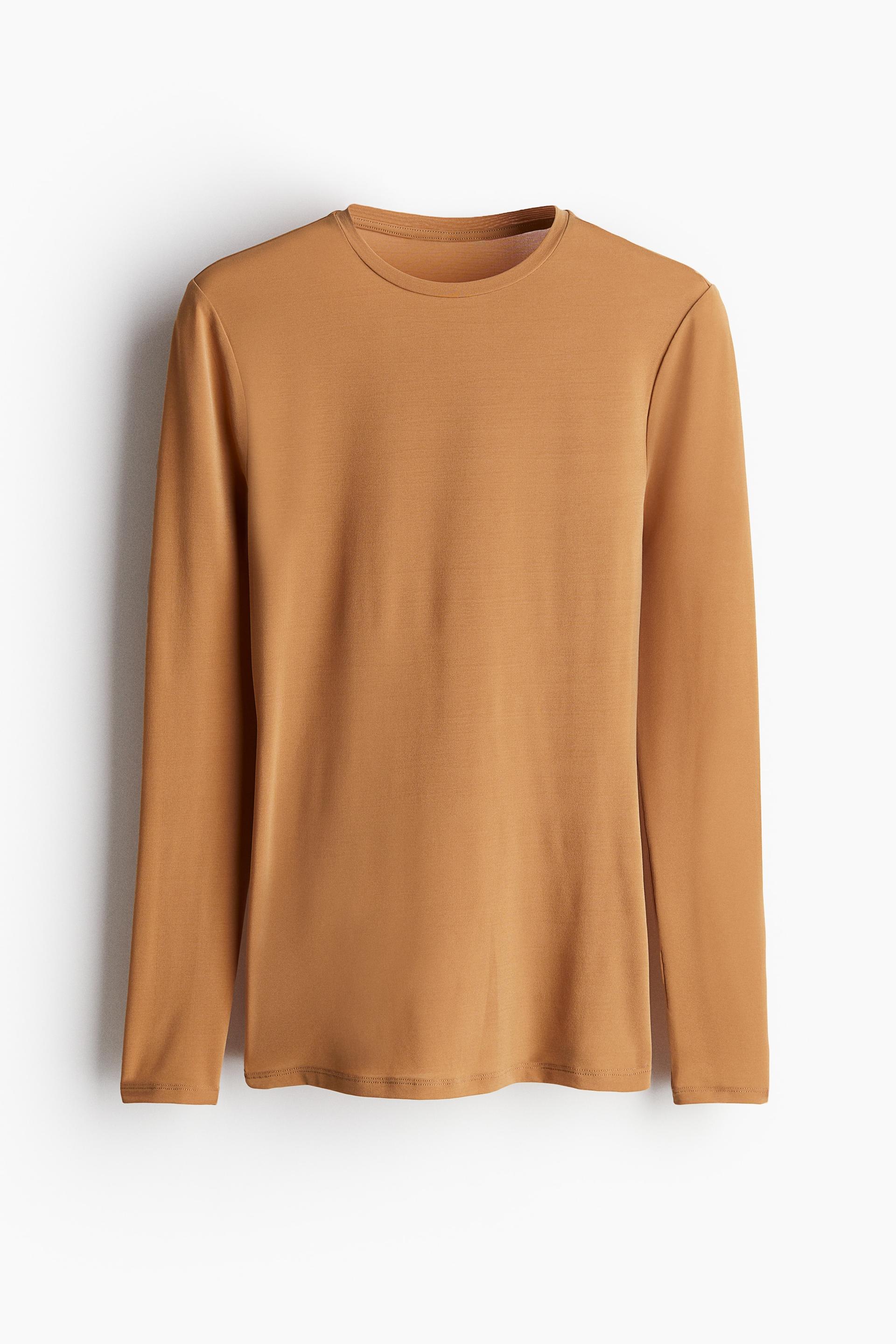 fitted top