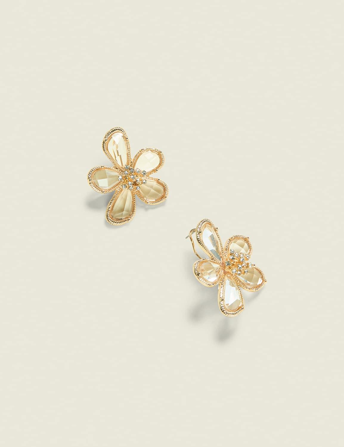 flower stud earrings