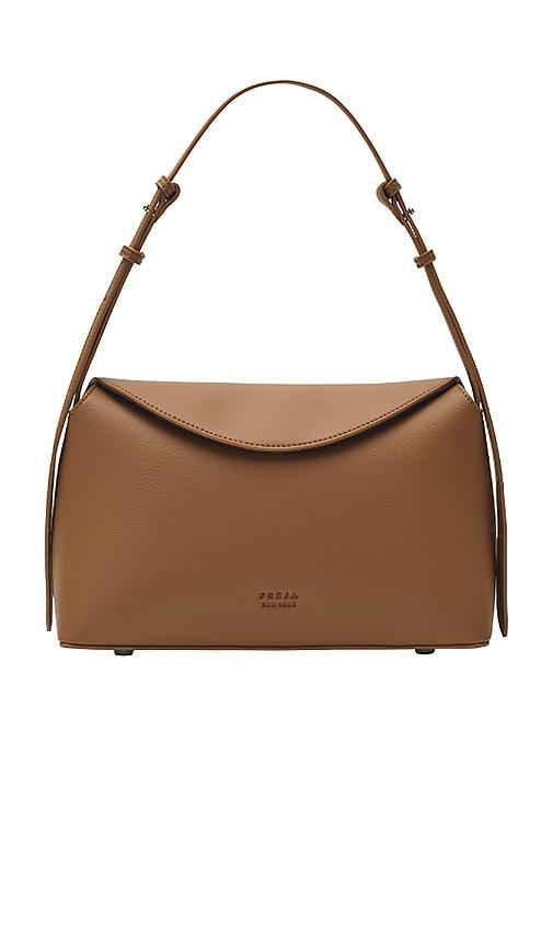 freja new york hudson shoulder bag in tan.