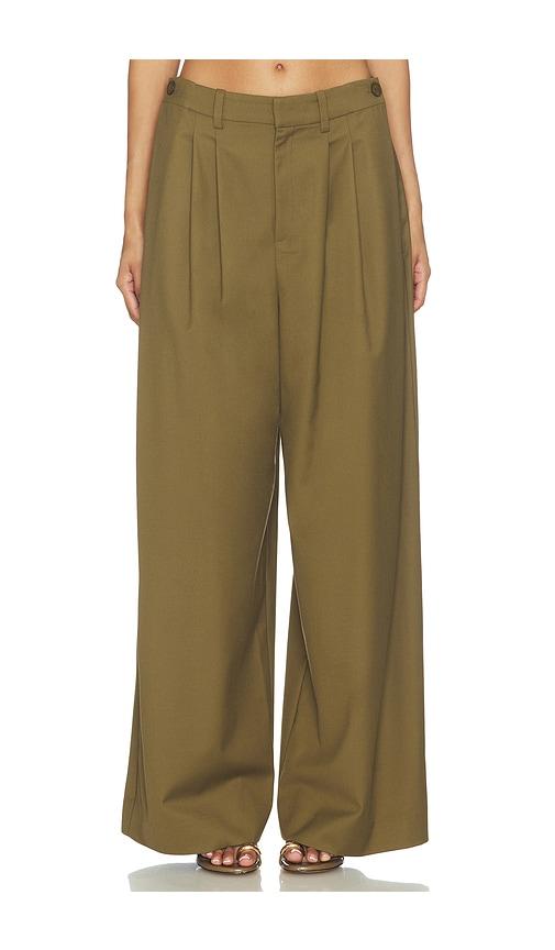 gestuz olivia high waisted pants in green. - size 32 (also in 34)