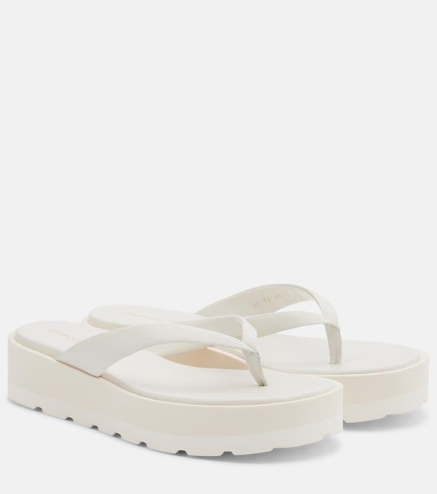 gianvito rossi leather platform thong sandals
