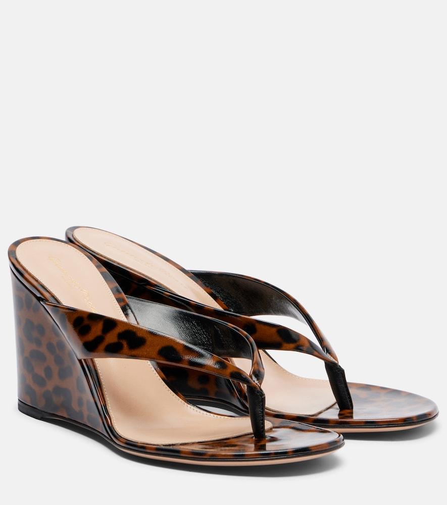 gianvito rossi leopard-print leather wedge thong sandals