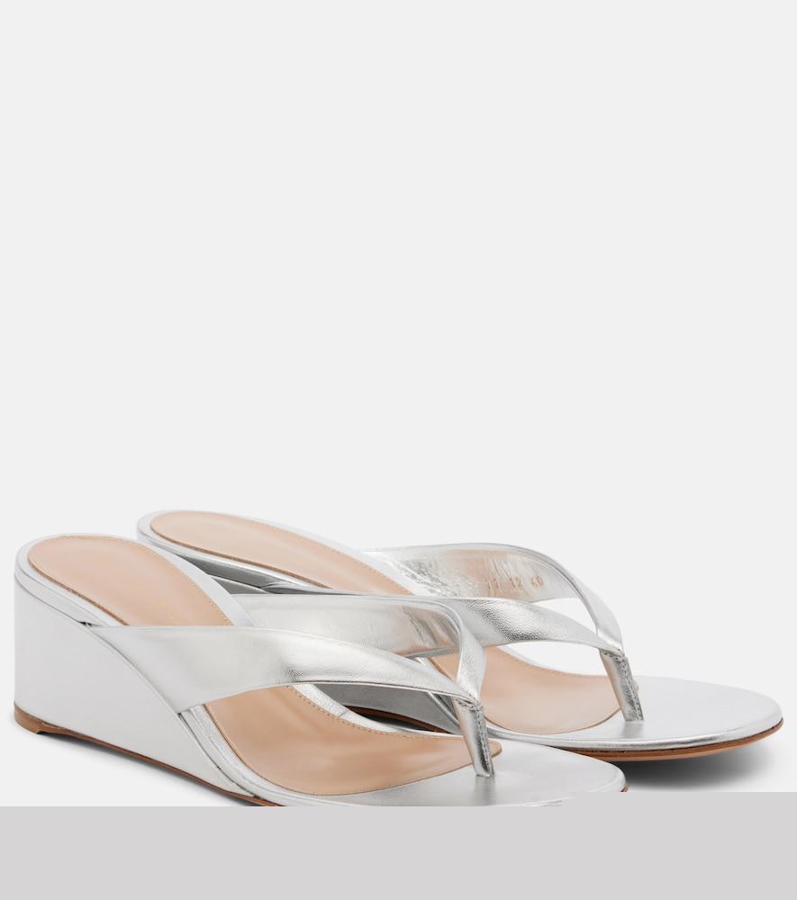 gianvito rossi metallic leather wedge thong sandals